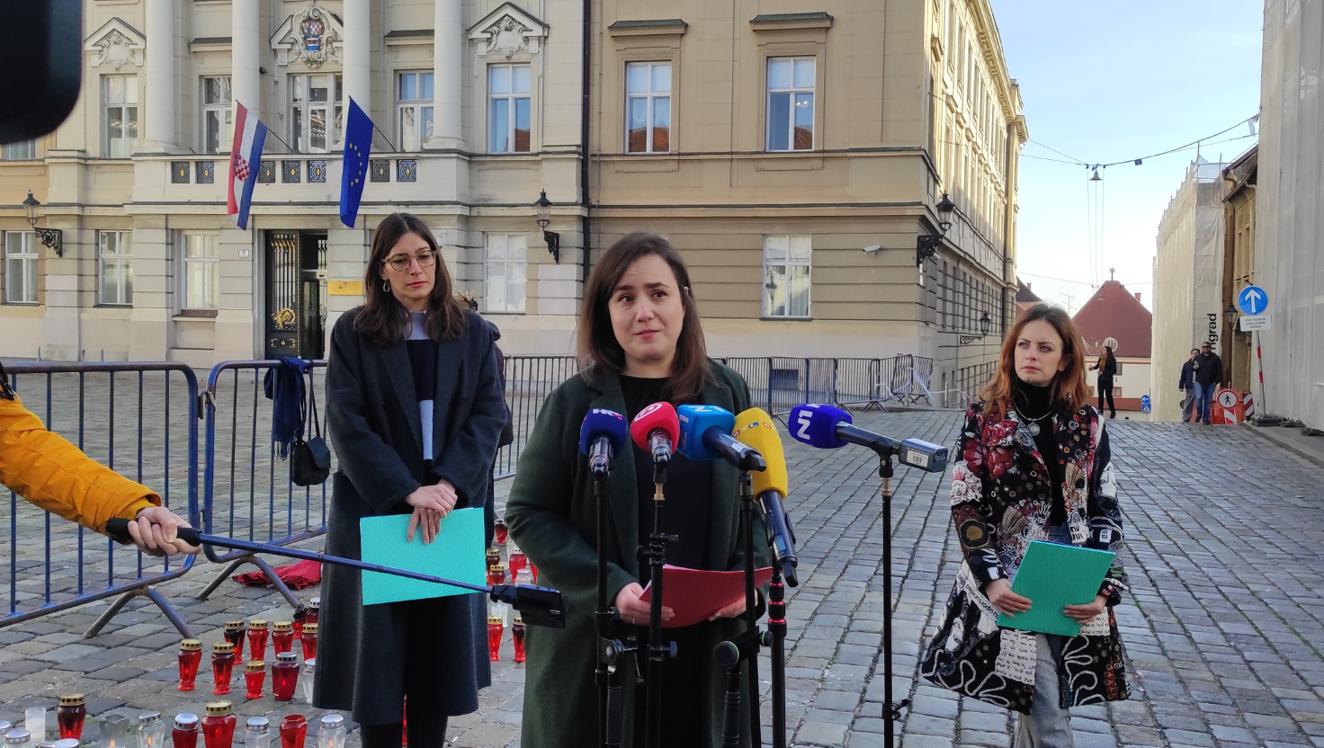 Your paragraph text (1)